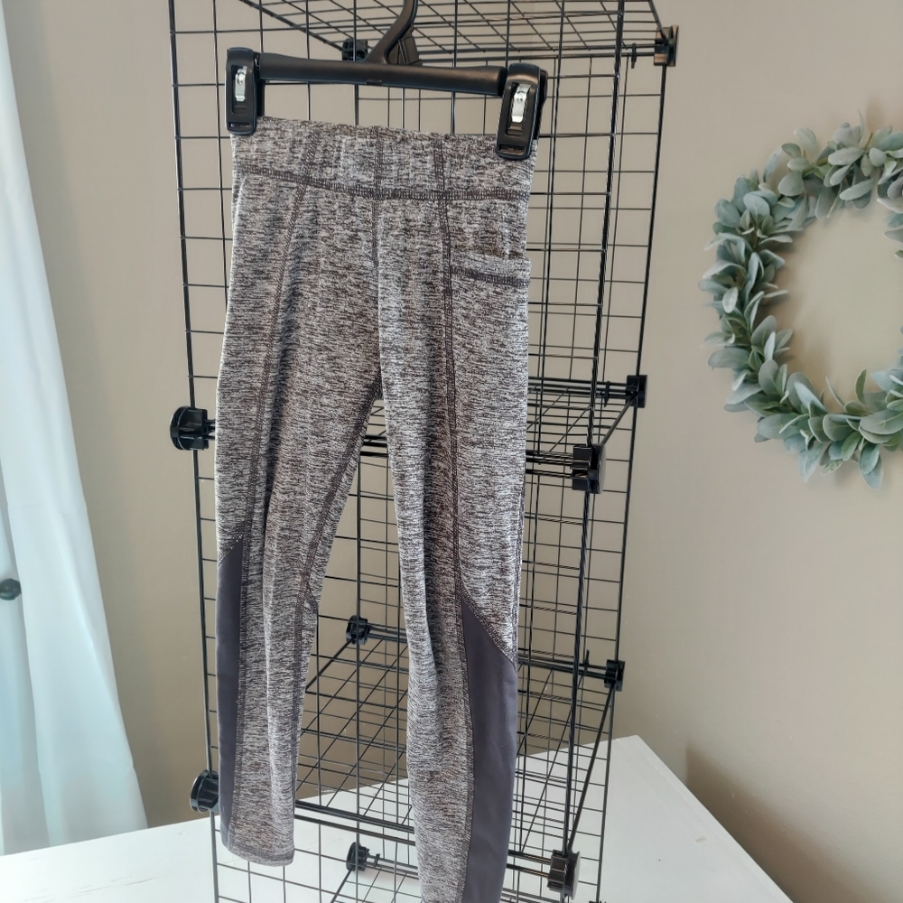 C9 Girls (6/6x) gray leggings